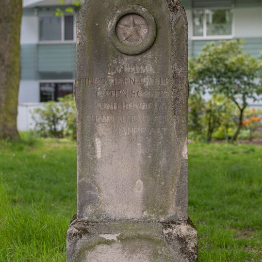 Gedenkstein für den tödlich verunglückten Gymnasiasten Johann Albert Heiden