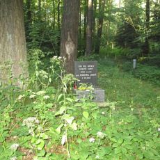 Pomník Bohumila Baroše jižně od Cheznovic