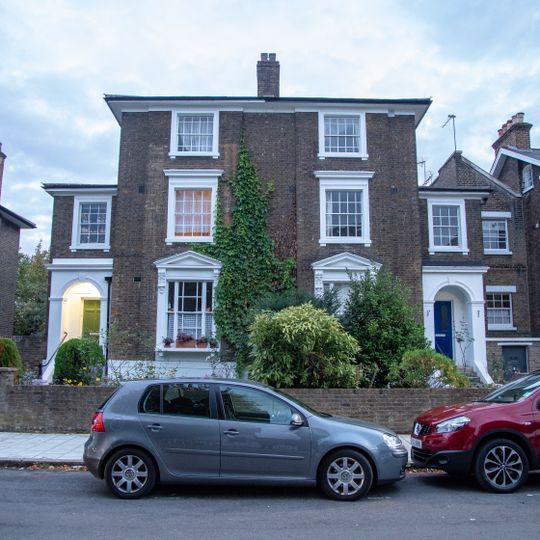 29 And 31, Groveway Sw9