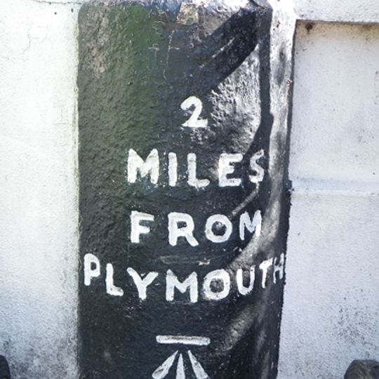 Milestone, Wolseley Road, by No. 366, Camels Head, E of "Headline Hair"