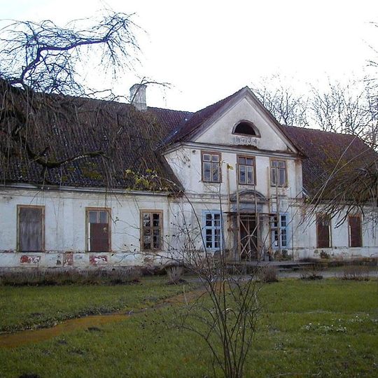 Tāšu muižas apbūve