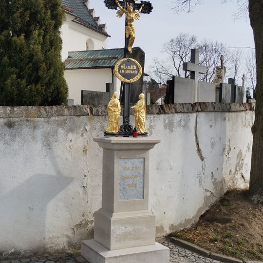 Wayside cross in Lelekovice near church