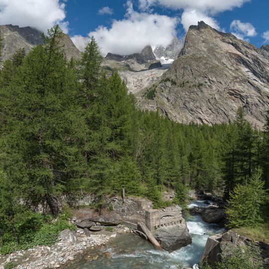 Mont Rouge de Peuterey