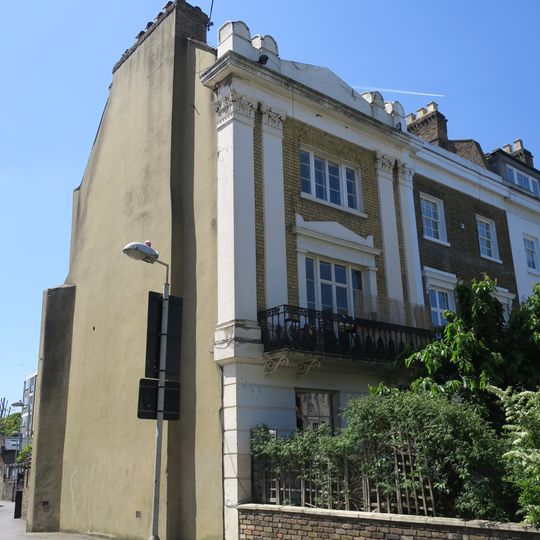 3, Chiswick High Road W4