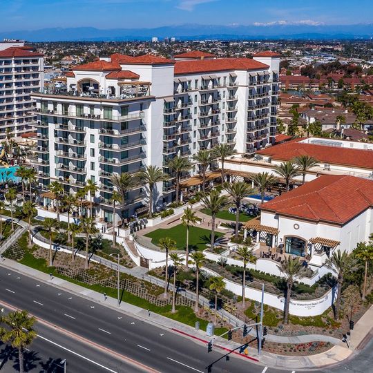 Hilton Waterfront Beach Resort