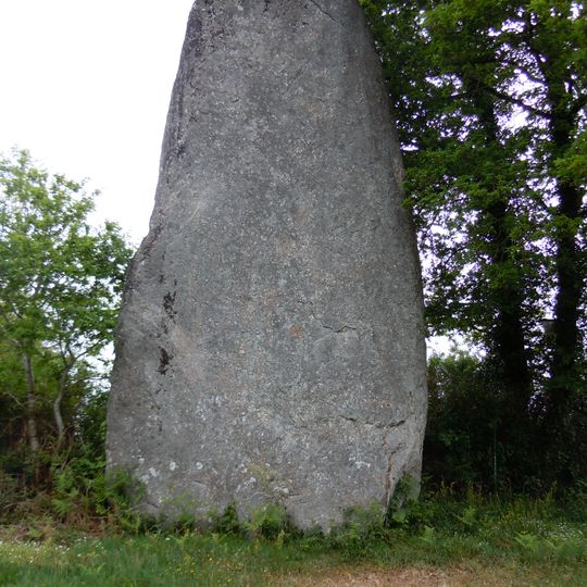 Menhir von Glomel