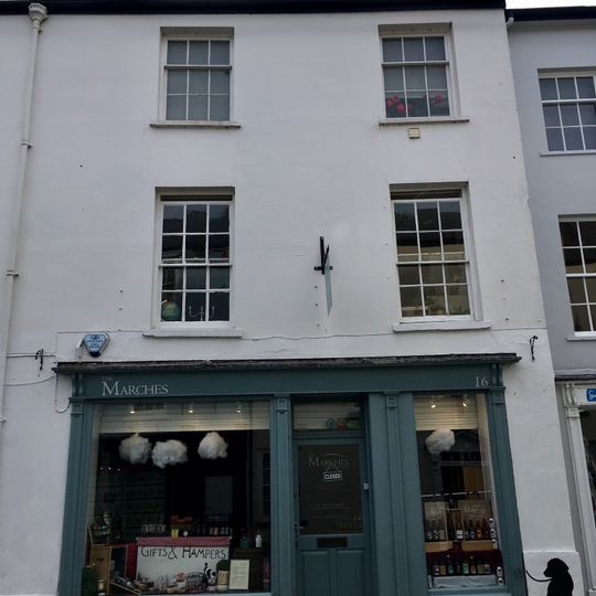 16,Nevill Street, Abergavenny