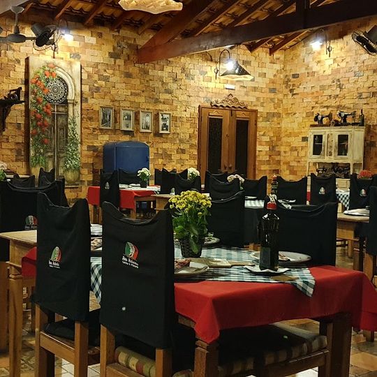 Dona Redonda Cantina & Pizzaria