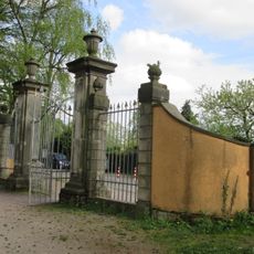 Einfriedung des Stadtteilfriedhofs Am Lindener Berg
