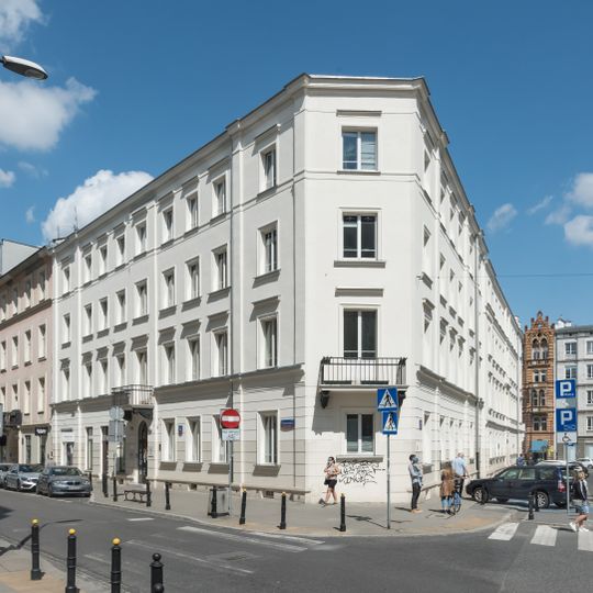 Kamienica przy ulicy Mokotowskiej 56