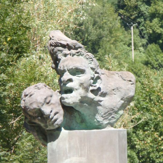 Monument aux morts de Capoulet-et-Junac
