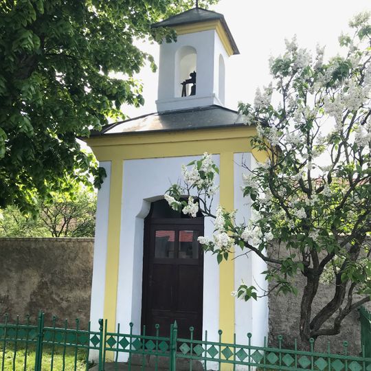 Kaplička v Kořenicích