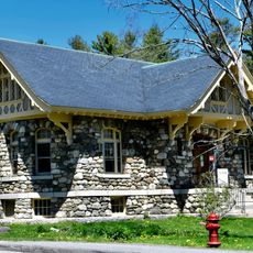 Carver Memorial Library