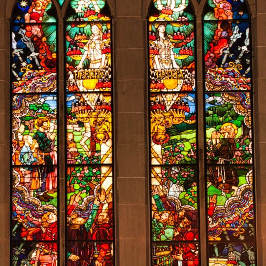 Józef Mehoffer's stained glass windows of Niklaus von Flue