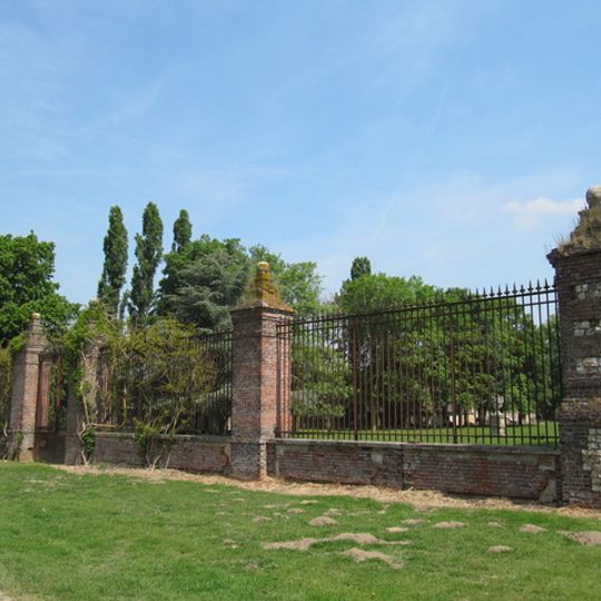 Abbaye de Saint-Vincent-aux-Bois à Saint-Maixme-Hauterive
