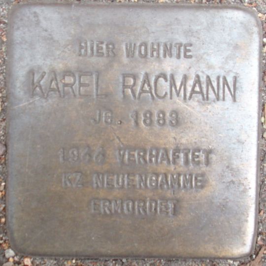 Stolperstein en memoria de Karel Racmann