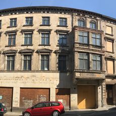 Mietshaus in geschlossener Bebauung Luisenstraße 9