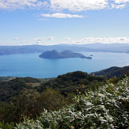 Lake Tōya