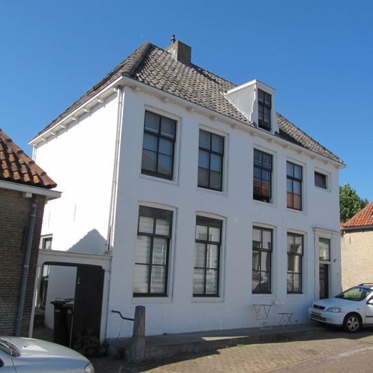 Kerkstraat 8, Geervliet