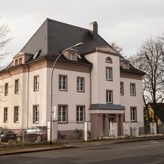 Mietvilla Otto-Johnsen-Straße 6