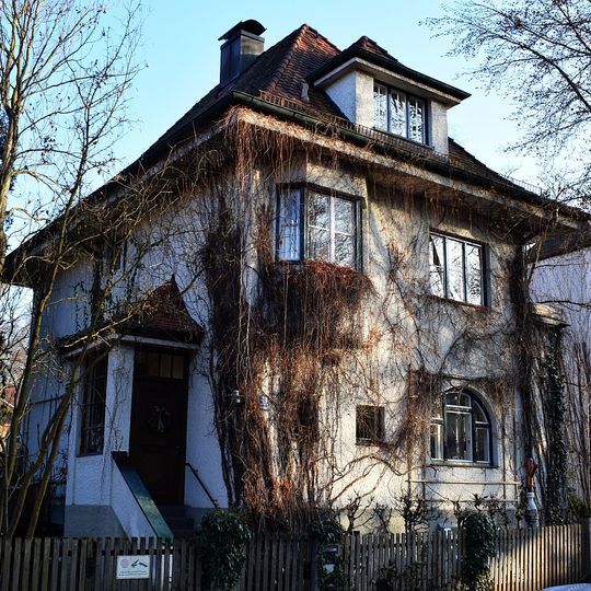 Ludwigshöher Straße 41