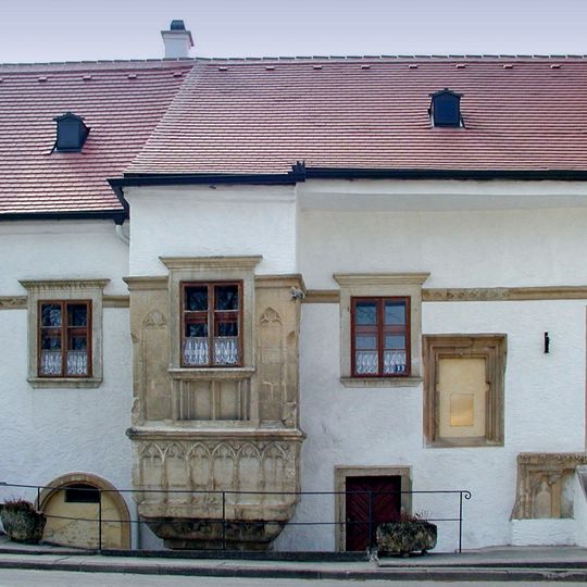 Ehemaliges Waisen- und Krankenhaus