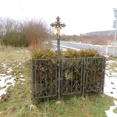 Kříž na křižovatce v Masečíně