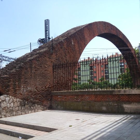 Arco de Ladrillo, Valladolid