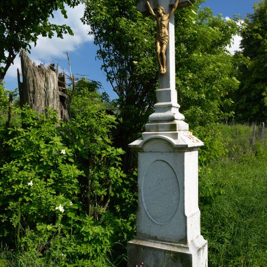 Kříž na okraji Jedlí u družstva