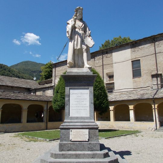 Statue of Gaudenzio Ferrari