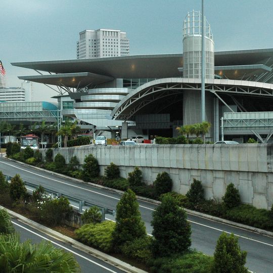 Sultan Iskandar Building