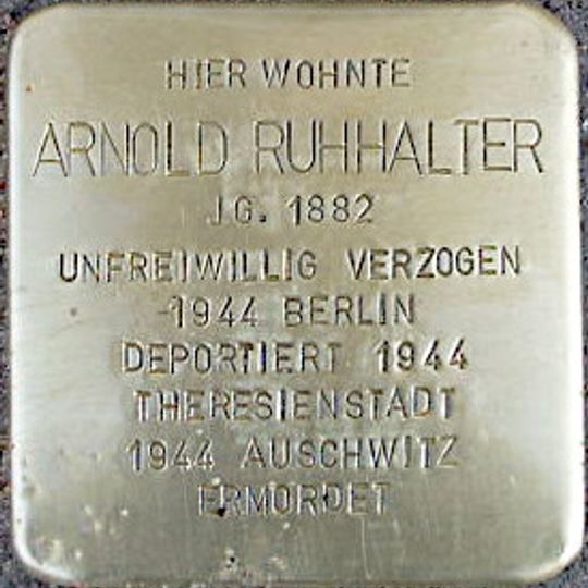 Stolperstein dedicated to Arnold Ruhhalter