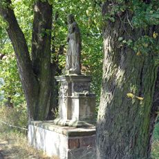 Mostek se sochou sv. Jana Nepomuckého