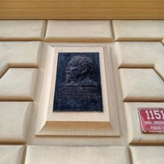 Pamětní deska Františka Kvapila v Korunní ulici v Praze