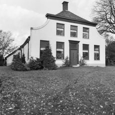 Veeningen 44, Veeningen