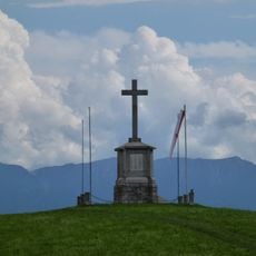 Gedenkstein in Spinges