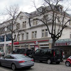 Wohn- und Geschäftshaus Hauptstraße 15