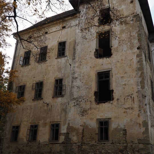 Kaštieľ Zayovcov, kaštieľ