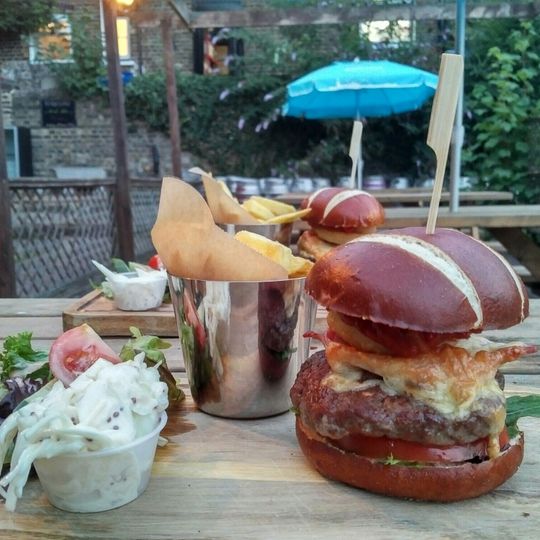 Millennium Milepost The Kings Arms