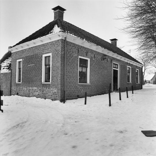 Reinderslaan 1, Ferwerd