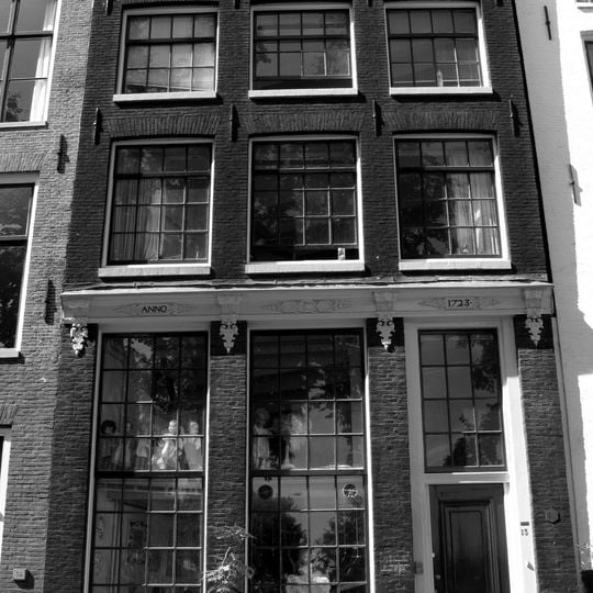 Kromme Waal 13, Amsterdam