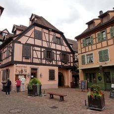 Maison de boulanger au 12 place de Turenne