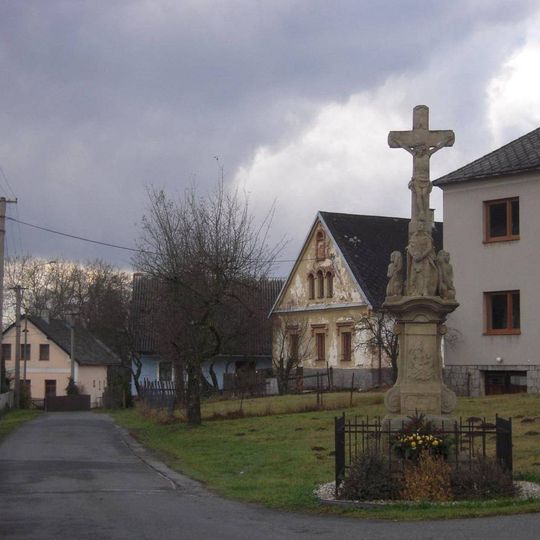 Kříž s Bolestnou Pannou Marií