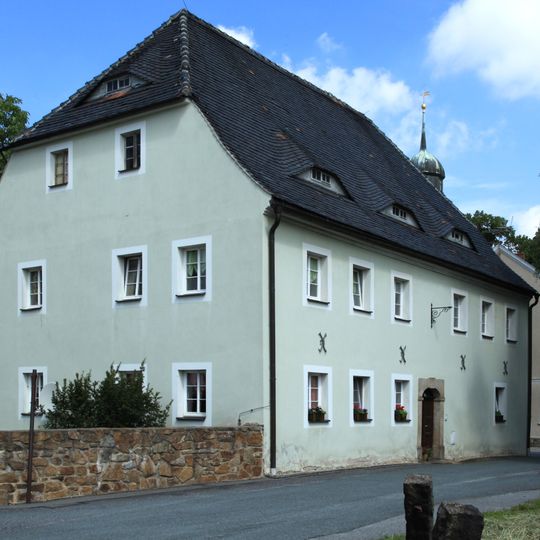 Alte Schulstraße 2