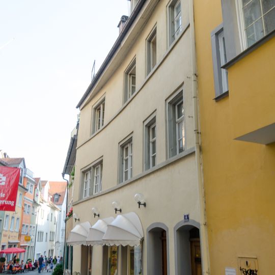 Wohn- und Geschäftshaus