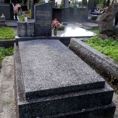 B. Klein-Tesnoskalský