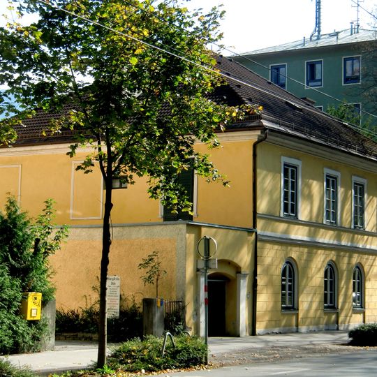 Wohn- und Geschäftshaus, ehem. Firma Alois Carl Walde KG