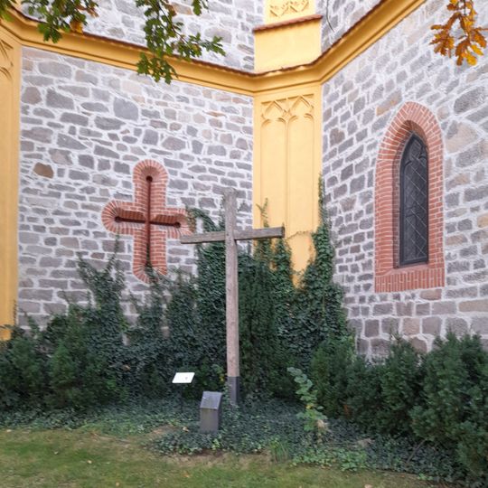 XIV. zastavení křížové cesty u kostela na Hluboké