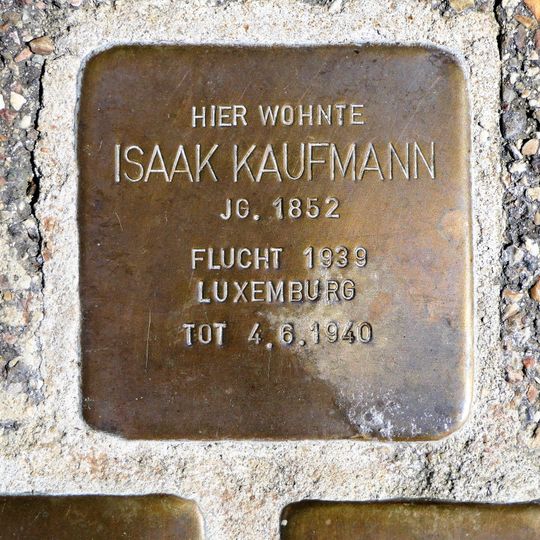 Stolperstein en memoria de Isaak Kaufmann