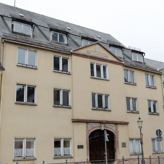 Türportal und Tür eines Bürgerhauses Markt 4